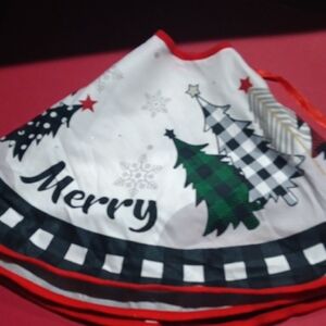 Festive Christmas Tree Skirt